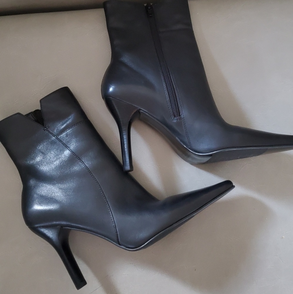 Diba Calf High Booth Black Genuine Leather